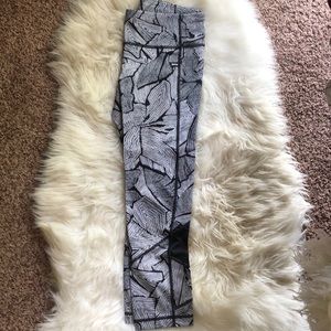 COPY - Lululemon running crop leggings